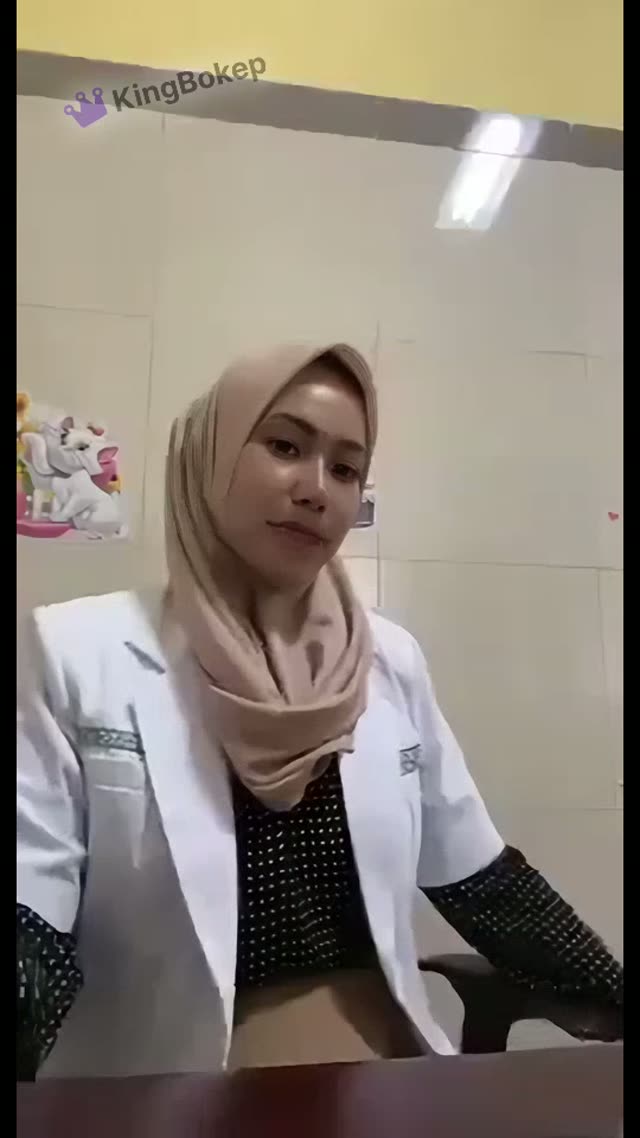 ngewein ibu dokter cantik yang sagnean