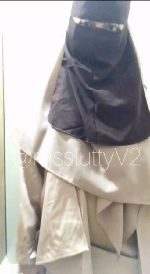 ukthy cadar bikin vlog pamer aset di wc umum