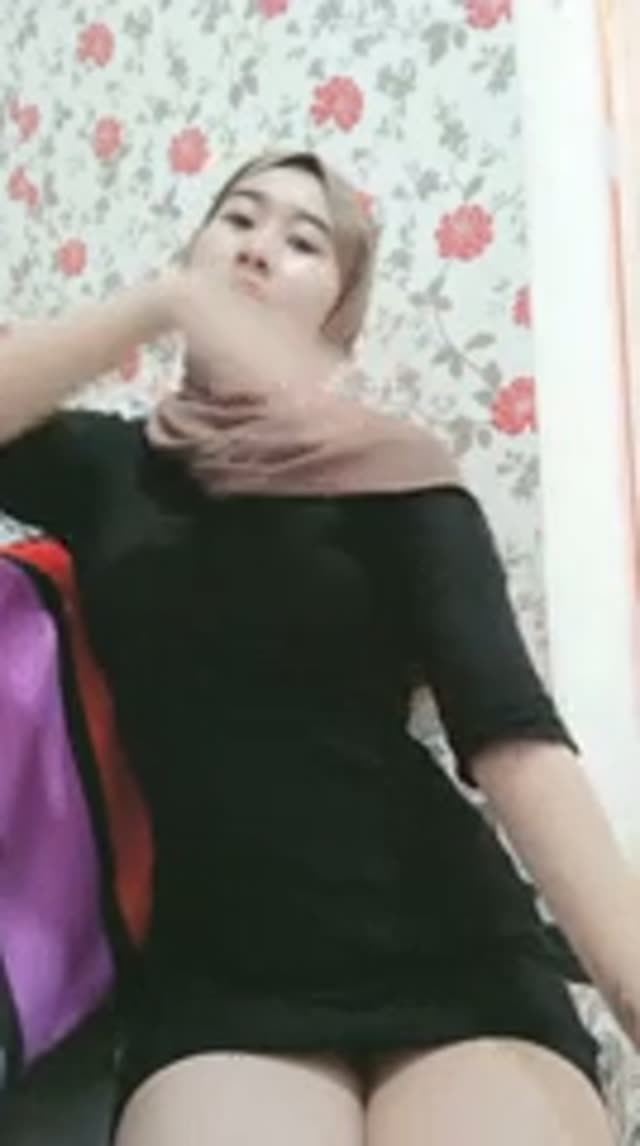 ukthy nakal tapi cantik bikin sagne