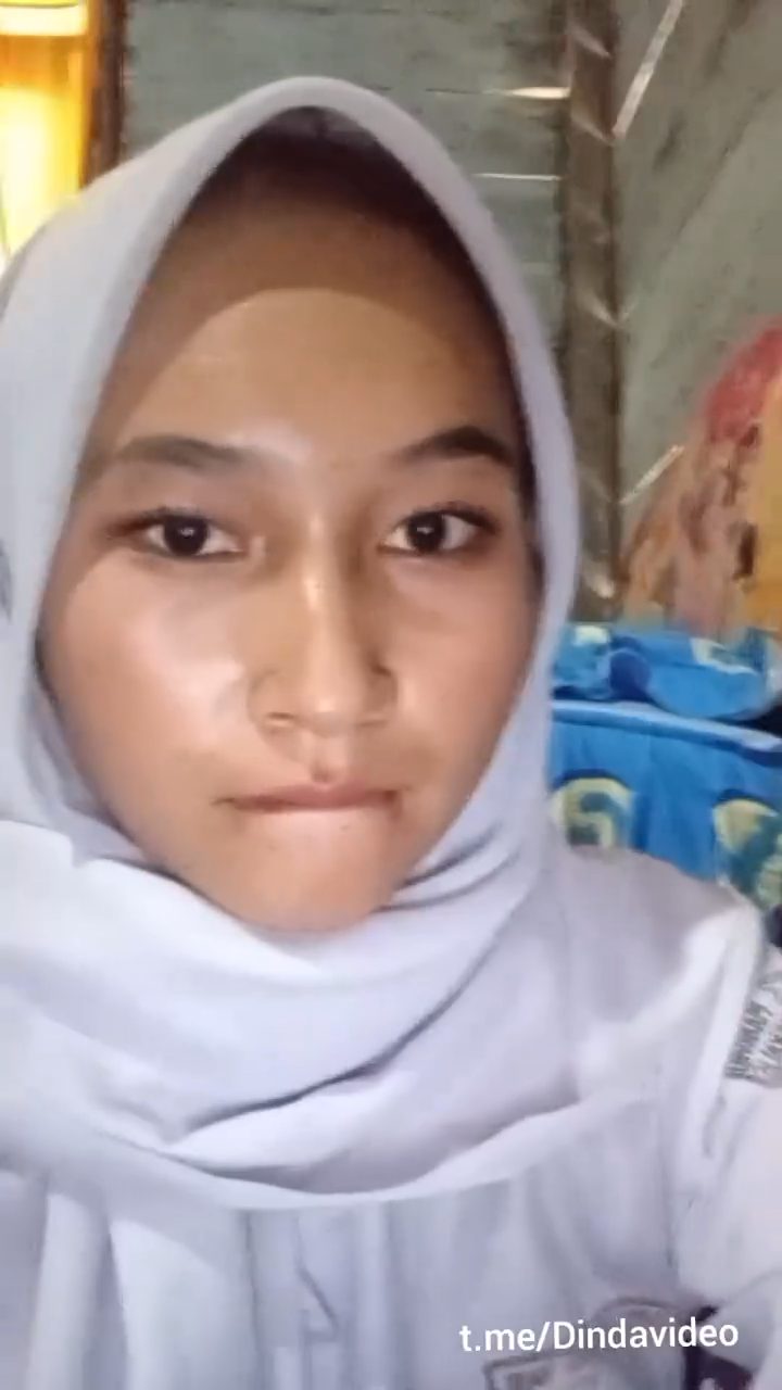 Anak sekolah omek