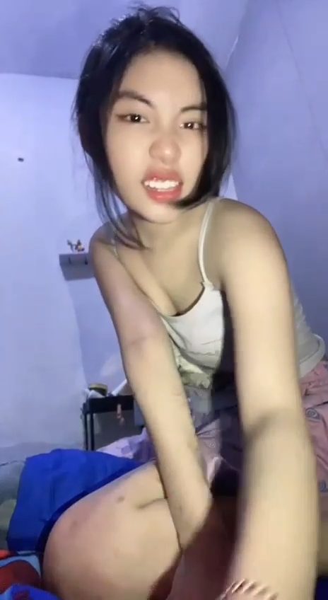 cewek mulus bantal pun jadi