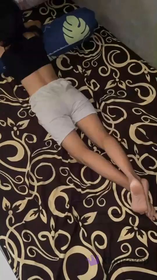 di ewe sama ayang pas lagi tidur
