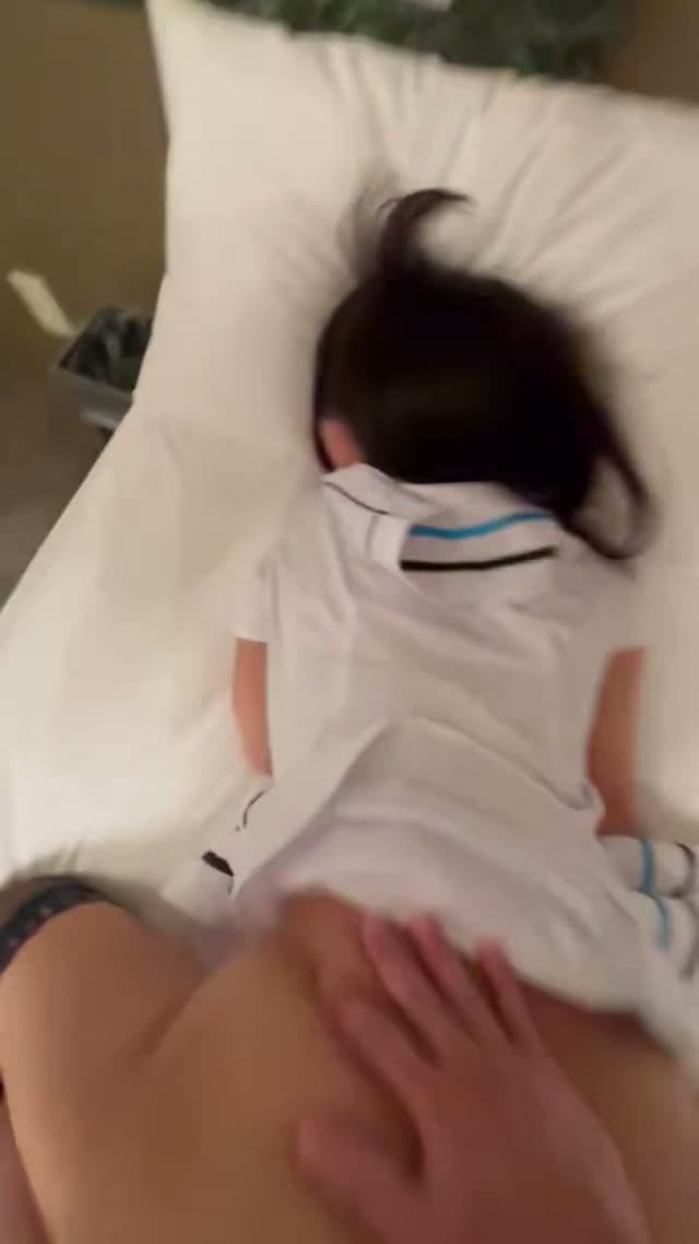 ngedogy nak sekolahan di hotel mana montok pula